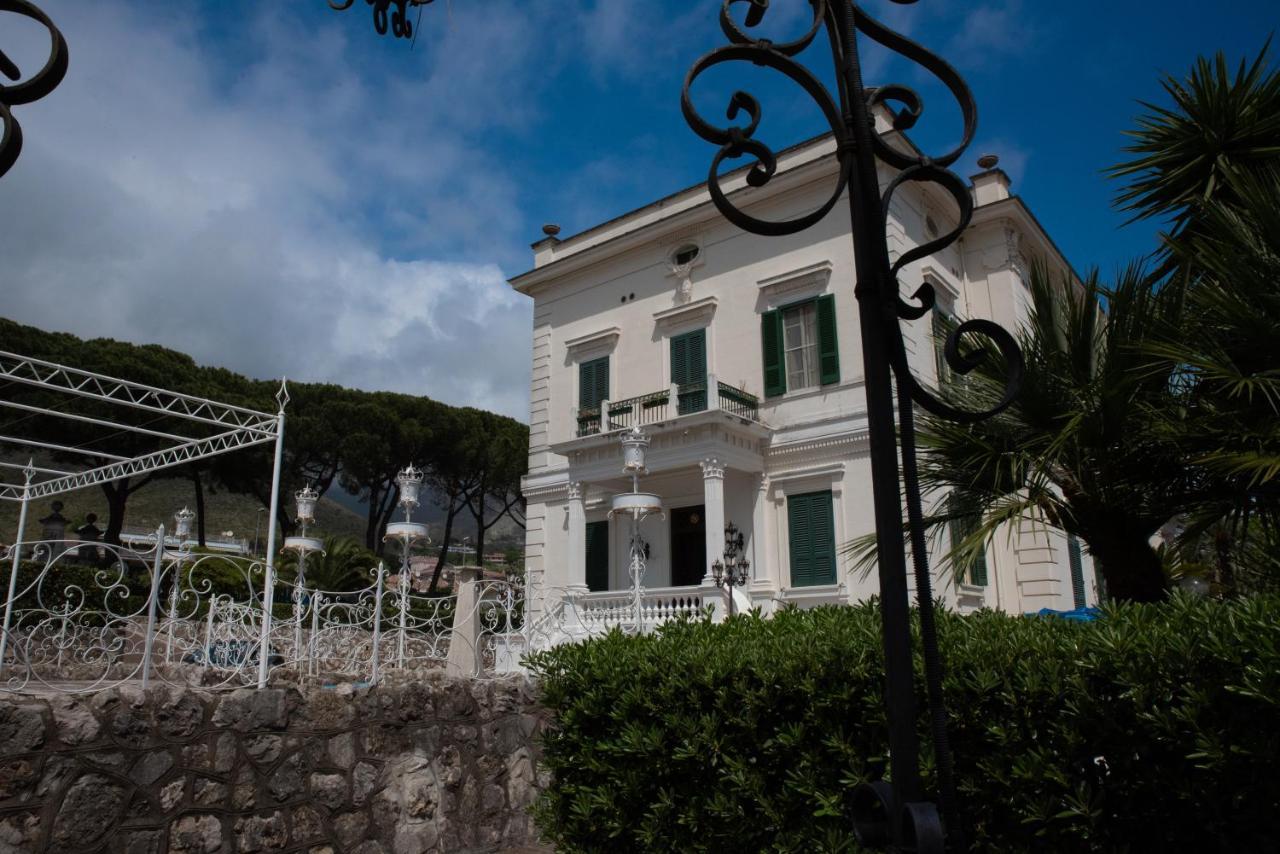 Villa Maria Teresa Vendicio Exterior foto